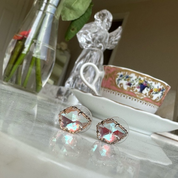 Tessa Rosegold stud Kendra Scott Earrings - Picture 1 of 5
